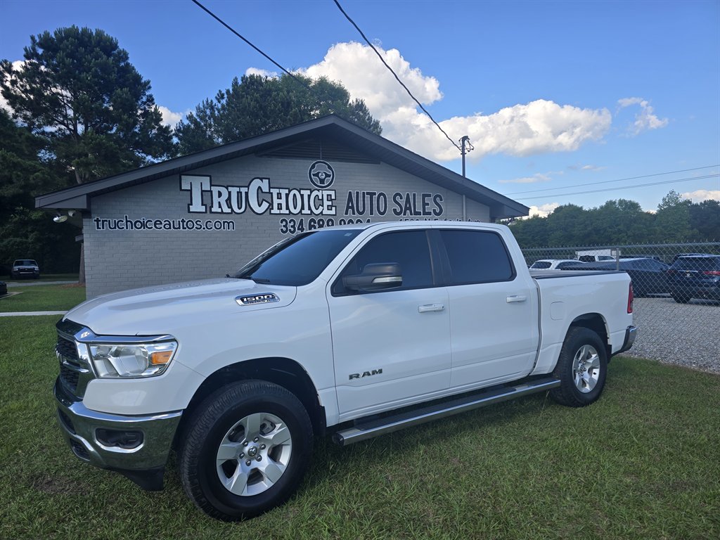2022 RAM 1500 Big Horn/Lone Star 4x4 Crew Cab 5'7's photo
